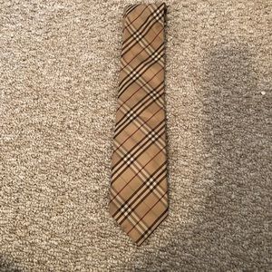 Burberry tie